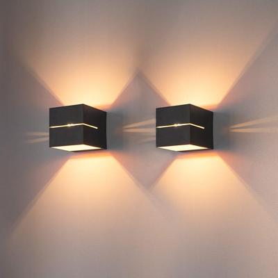 2x Gemini nero oro by LUSENZ - Kubusvormige up and down wandlamp met mat zwarte coating en gouden interieur