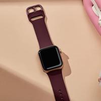 Soft siliconen bandje met gespsluiting - Bordeaux - Geschikt voor Apple Watch 44mm / 45mm / 46mm / 49mm - thumbnail