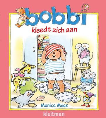 Bobbi kleedt zich aan