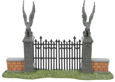 Hogwarts Gate - Harry Potter Village