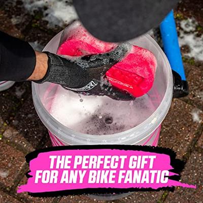 Muc-Off Dirt Bucket Kit reinigingsmiddel Muc-Off Dirt Bucket Kit reinigingsmiddel