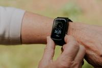 Alarmeringshorloge - Senior 4G | Persoonsalarmering | Rubber band | Afmeting: 44 x 29 x 13mm | LifeWatcher | LWS2000 - thumbnail