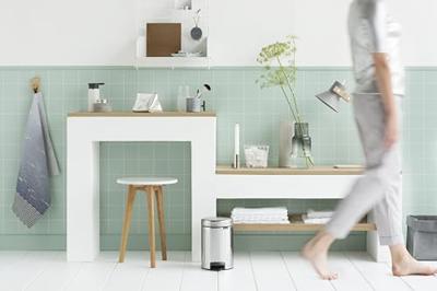 Brabantia pedaalemmer newicon 3l brsteel Brabantia pedaalemmer newicon 3l brsteel