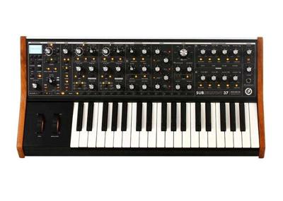 MOOG SUBsequent 37 - Analoge synthesizer