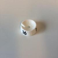 MB wit/zwart 16 voor op kledinghanger - thumbnail