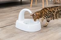 Trixie drinkfontein curved stream kunststof wit - thumbnail