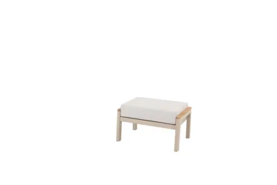 Voetenbank Olivia Latte 4SO Kussens Hocker Footstool Buiten Tuin 4 Seasons Outdoor Voetenbank Olivia Latte 4SO Kussens Hocker Footstool Buiten Tuin 4 Seasons Outdoor