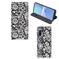 Sony Xperia 10 III Smart Cover Black Flowers - thumbnail