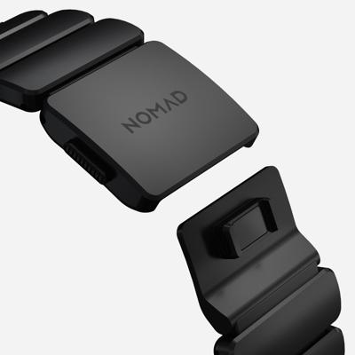 Nomad Stratos Titanium Strap Apple Watch 44mm / 45mm / 46mm / 49mm Zwart