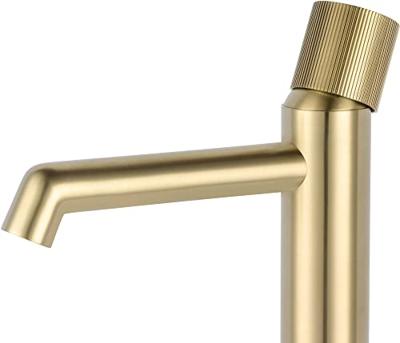 Ben Engraved Line verhoogde wastafelkraan Geborsteld messing