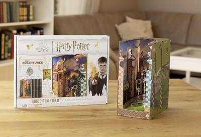 Boekenhoekje - Doe-het-zelfpakket om een 3D-model boekensteun te bouwen - REVELL - Tiny Adventures - Harry Potter - Zwerkbalveld - LED