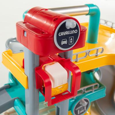 Cavallino luxe garage met auto&apos;s