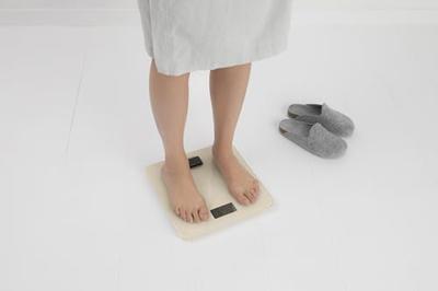 Brabantia digitale personenweegschaal soft beige