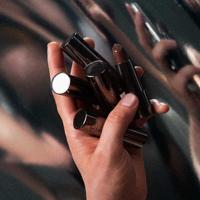 MÁDARA Dazzle Nights Satin Shine Lipstick 504 Dominance 3.8gr - thumbnail