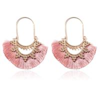 Deja Jewels Bohemian Goudkleurige Oorbellen met Roze Franje Waaierhangers - thumbnail