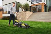 RYOBI 18V LithiumPlus borstelloze trimmer 37cm - 1 5,0 Ah batterij - 1 snellader - RY18LMX37A-150 - thumbnail