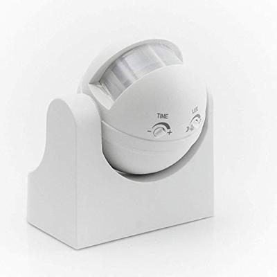 Thorgeon Bewegingsmelder opbouw wand 180 graden IP44 kantelbaar wit - 3900500 Thorgeon Bewegingsmelder opbouw wand 180 graden IP44 kantelbaar wit - 3900500