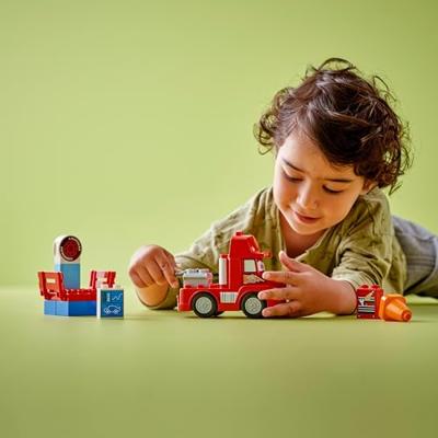 Lego duplo 10417 mack bij de race - thumbnail