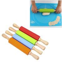 kn055 massief houten handvat silicone deegroller non-stick voedsel knoedel stok lengte: 38cm willekeurige kleur levering - thumbnail
