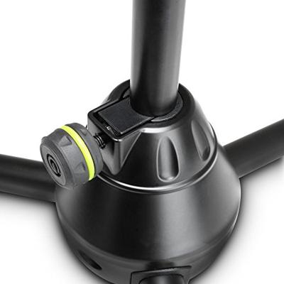Gravity MS4222B Laag microfoonstatief met driepoot en telescopische hengel