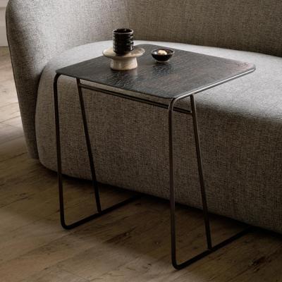 Ethnicraft Bijzettafel 'Ellipse' Minerals, 45 x 40cm, kleur Umber Ethnicraft Bijzettafel 'Ellipse' Minerals, 45 x 40cm, kleur Umber