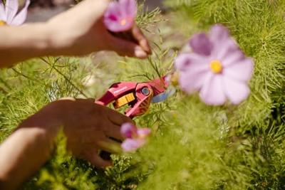 Fiskars Snoeischaar Bypass Ruby P26 - 1003657 Fiskars Snoeischaar Bypass Ruby P26 - 1003657