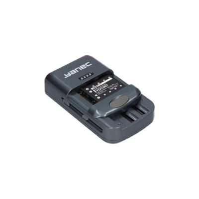 Yanec universele acculader