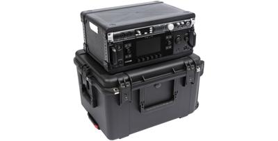 SKB 3i-2217M124U Fly Rack flight case 4U (trolley)