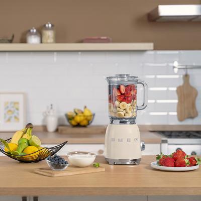 Smeg BLF03CREU Blender Wit Smeg BLF03CREU Blender Wit