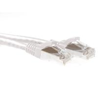 ACT Witte 5 meter SFTP CAT6A patchkabel snagless met RJ45 connectoren - thumbnail