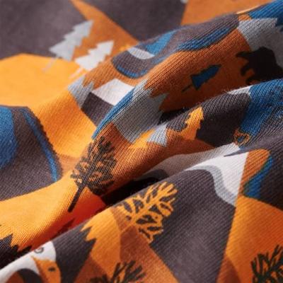 Kinderpyjama met lange mouwen dieren en bergen 116 cognackleurig Kinderpyjama met lange mouwen dieren en bergen 116 cognackleurig