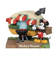 Disney D-Stage Campsite Series PVC Diorama Mickey Mouse 10 cm - thumbnail