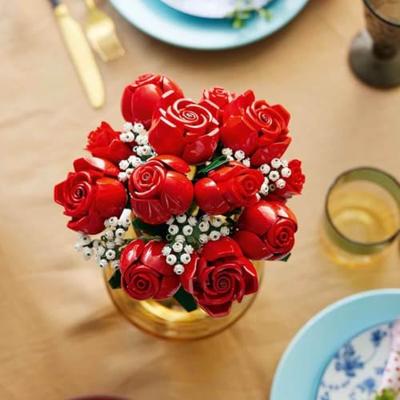 LEGO ICONS 10328 BOEKET ROZEN BLOEMEN - thumbnail