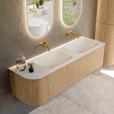 Mondiaz KURVE 155 cm Onderkast Greeploos 2 Lades Met Deuren Oak, Wastafel Solid Surface Rechts Talc 0 Kraangaten Zonder Spiegel (KRVCLO155L2L1D0KD-Oak/Tal)