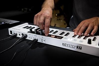 Arturia KeyStep 37 Keyboard Wit