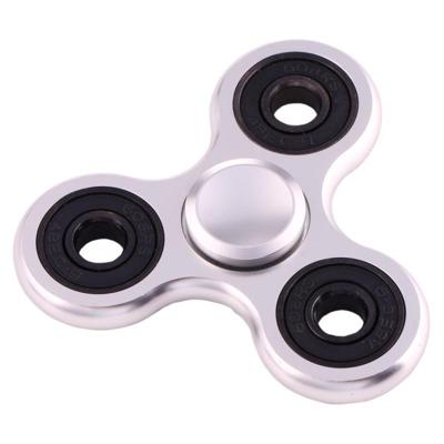 Fidget Spinner Speeltje tegen stress en angst voor kinderen en volwassenen, 3 Minuten Rotatie Tijd, met kleine metalen balletjes, Driebladig (zilverkl Fidget Spinner Speeltje tegen stress en angst voor kinderen en volwassenen, 3 Minuten Rotatie Tijd, met kleine metalen balletjes, Driebladig (zilverkl