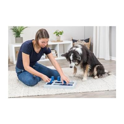 TRIXIE DOG ACTIVITY CHESS HONDENSPEL 40X27 CM - thumbnail