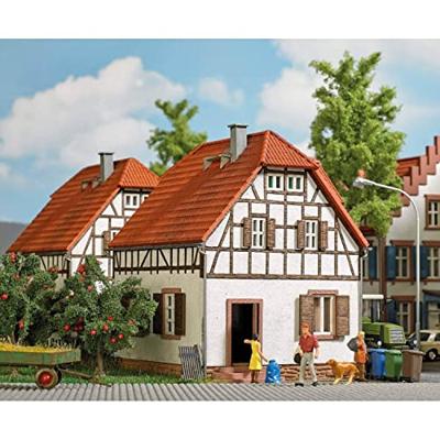 Busch 1672 H0 Arbeidershuis
