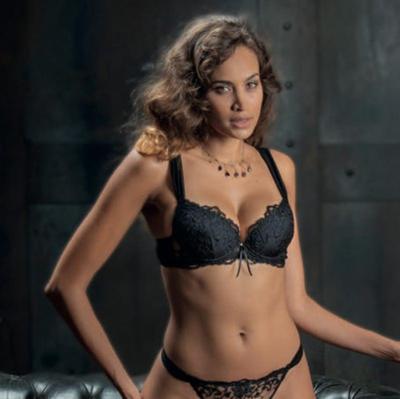 AMBRA Oil Push-Up BH met INGEBOUWDE olie-pads zwart 0346