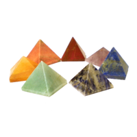 Fluwelen Chakra Piramide Stenen Set met Zeven Edelstenen - thumbnail