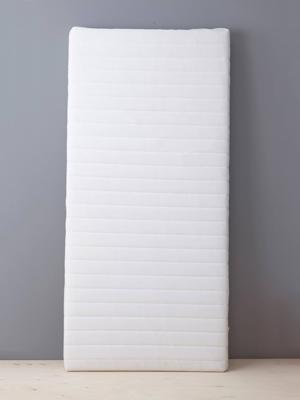 Makkelijk te onderhouden juniormatras wit