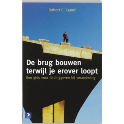 De brug bouwen terwijl je erover loopt (Paperback)