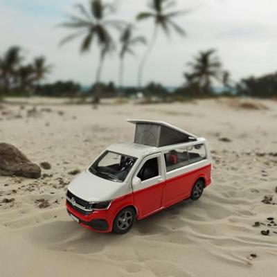 Kids Globe Traffic pull back Volkswagen Transporter Camper