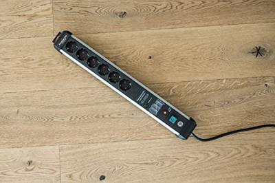 Brennenstuhl Premium-Protect-Line 6 | voudig | *DE* | 3m | 60kA | ÜSS/Filter | 16A | Zekering 1391010600 Brennenstuhl Premium-Protect-Line 6 | voudig | *DE* | 3m | 60kA | ÜSS/Filter | 16A | Zekering 1391010600