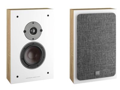 Dali Oberon on-wall surround speaker eiken (prijs per stuk)