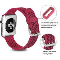 Bandje met gaatjes - Rood - Geschikt voor Apple Watch 44mm / 45mm / 46mm / 49mm - thumbnail