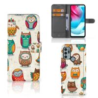 Motorola Moto G60s | Telefoonhoesje | Met pasjeshouder | Vrolijke Uilen - thumbnail