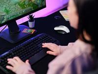 Trust GXT 110W Felox Draadloze Witte Gaming Muis - thumbnail