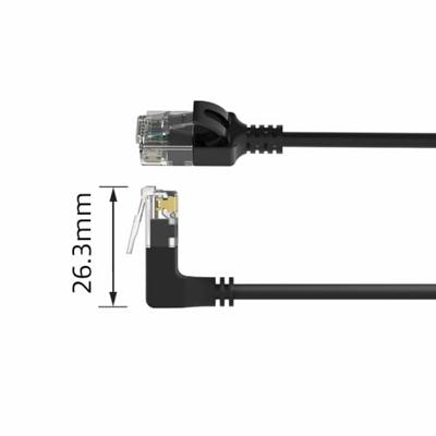 ACT Zwarte 5 meter U/UTP CAT6A LSZH slimline patchkabel met RJ45 connectoren. recht naar 90° haaks