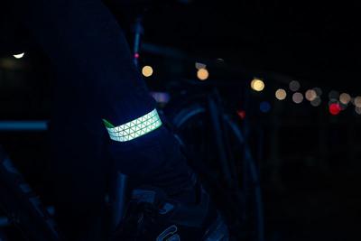 Wowow reflectie band been/arm ryu